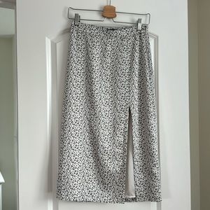 Abercrombie mid length skirt
